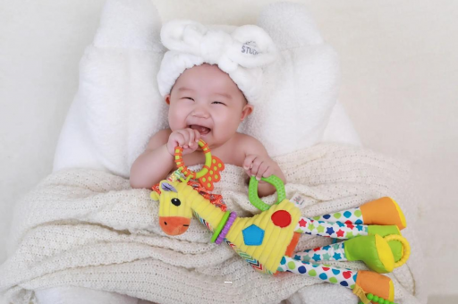 沧县宝宝为什么会吐奶